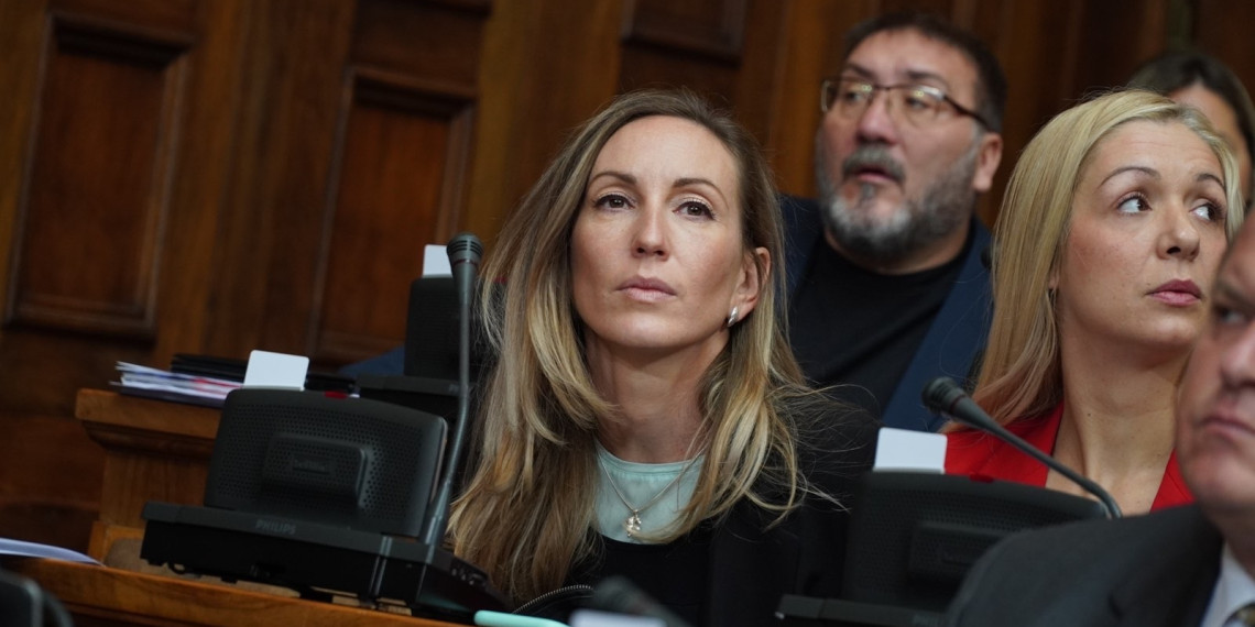 Anna Oreg – Oduzeti Putinu status počasnog građanina Novog Sada